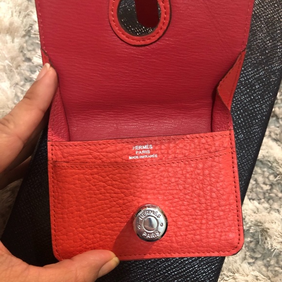 Red Key & Card Holder - Picture 2 of 2